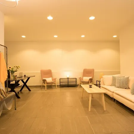 Hostal Local Hostel&suites Potamós