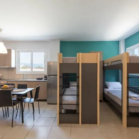 Local Hostel&suites