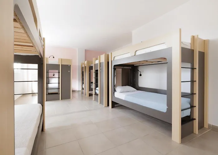 Hostel Local & Potamós