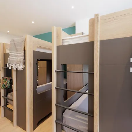 Local Hostel&suites Hostal *