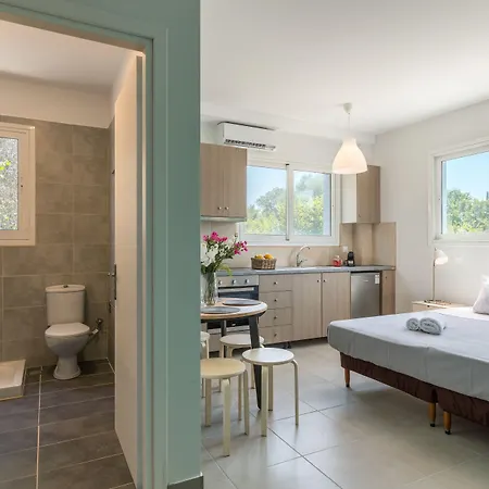 Hostal Local Hostel&suites Potamós