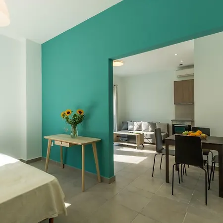 Local Hostel&suites Hostal